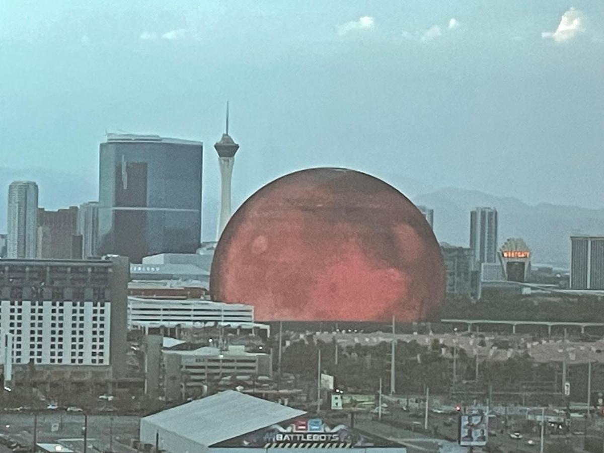 Signature Mgm Suite With Strip And Sphere View Las Vegas Exterior foto